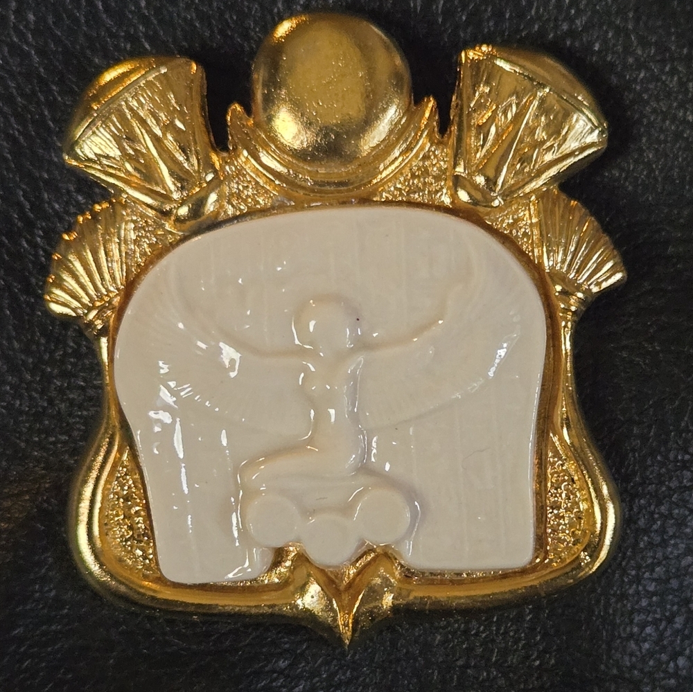 Cleopatra porcelain & gold vintage pendant - Picture 3 of 9